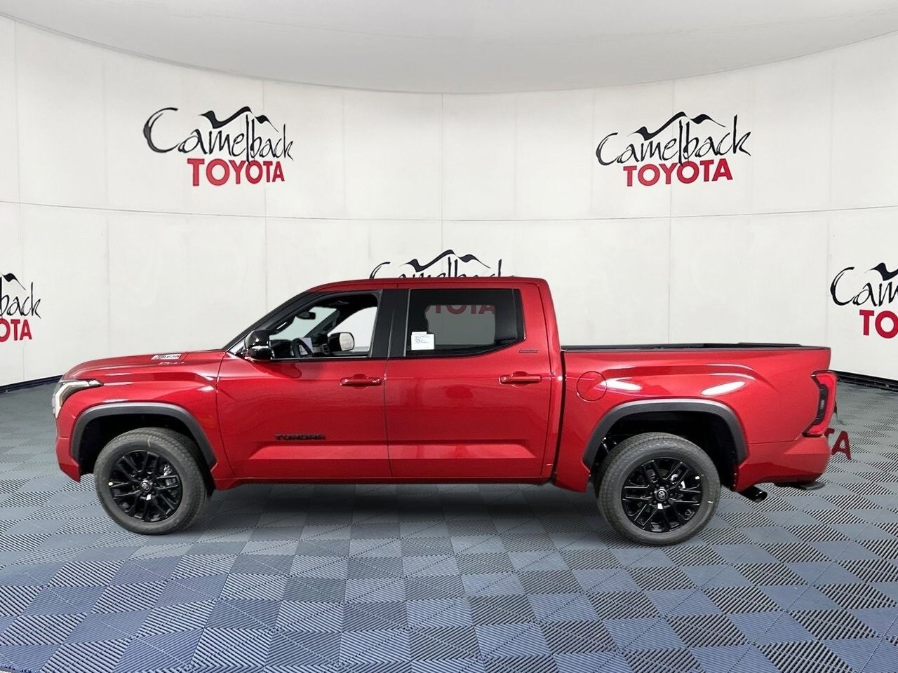 2026 Toyota Tundra Limited photo 4