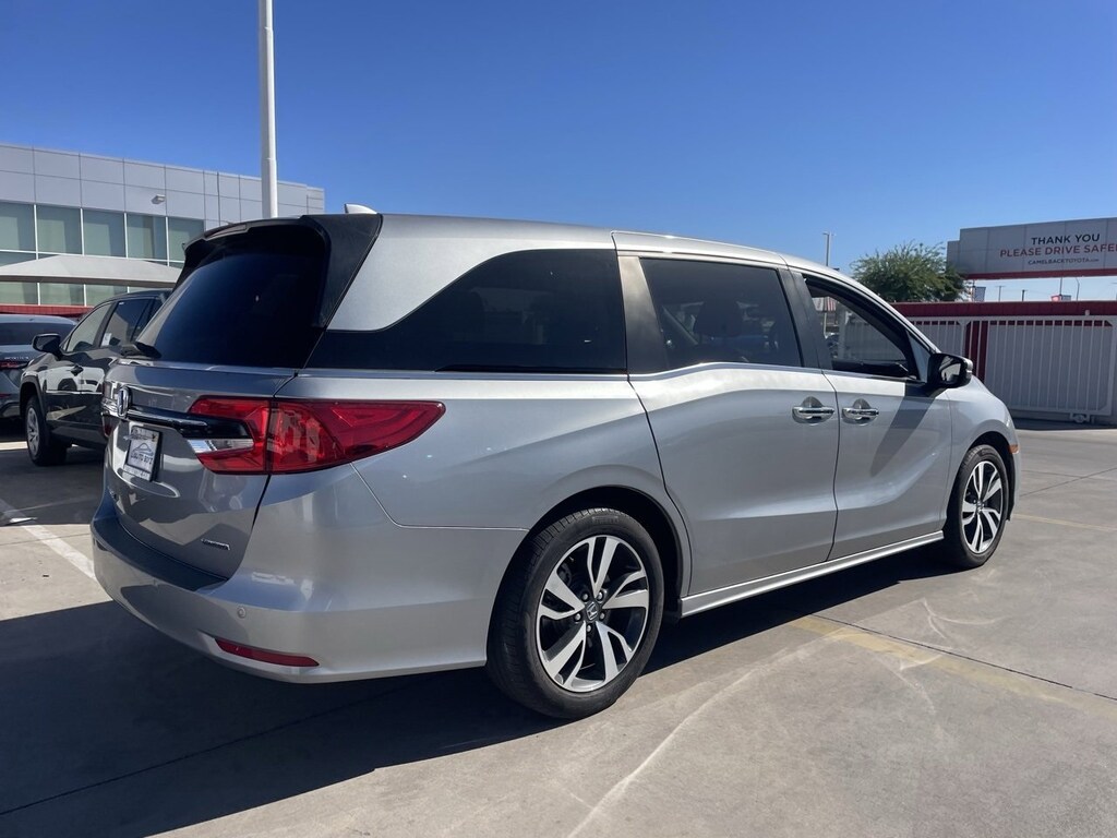Used 2023 Honda Odyssey Touring Van