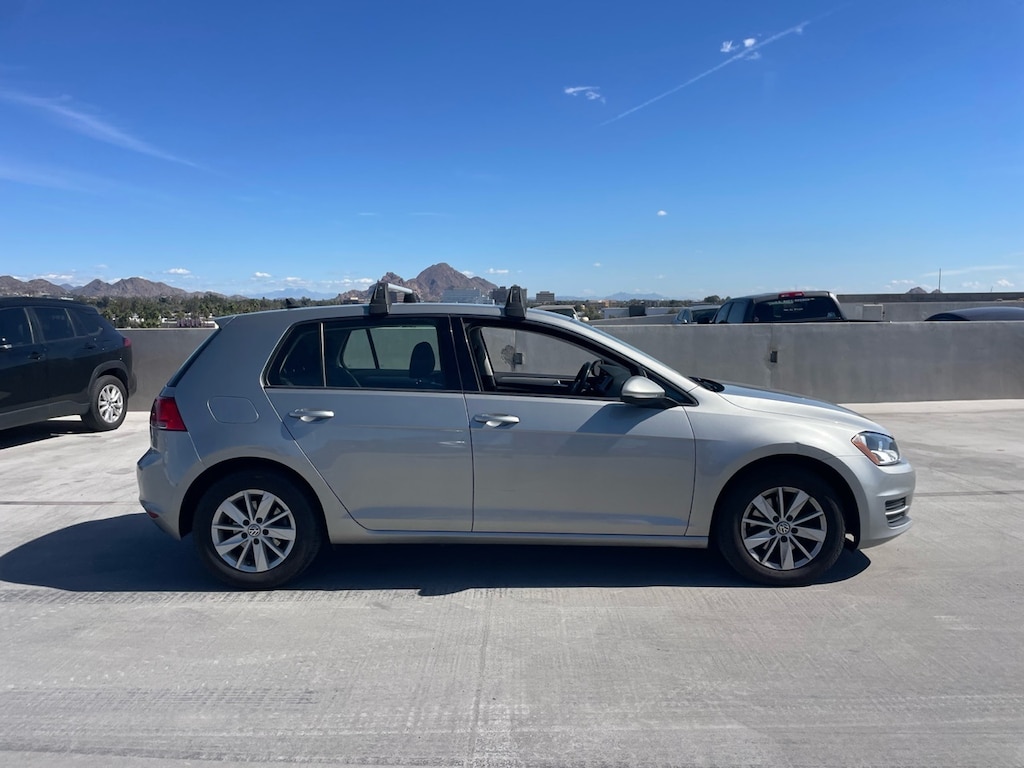Used 2017 Volkswagen Golf TSI S 4-Door Hatchback