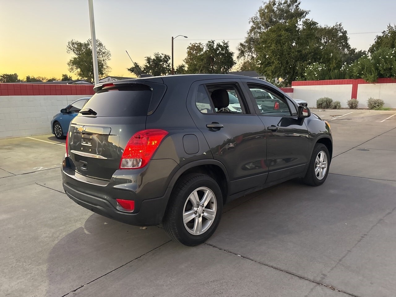 2020 Chevrolet Trax LS photo 2
