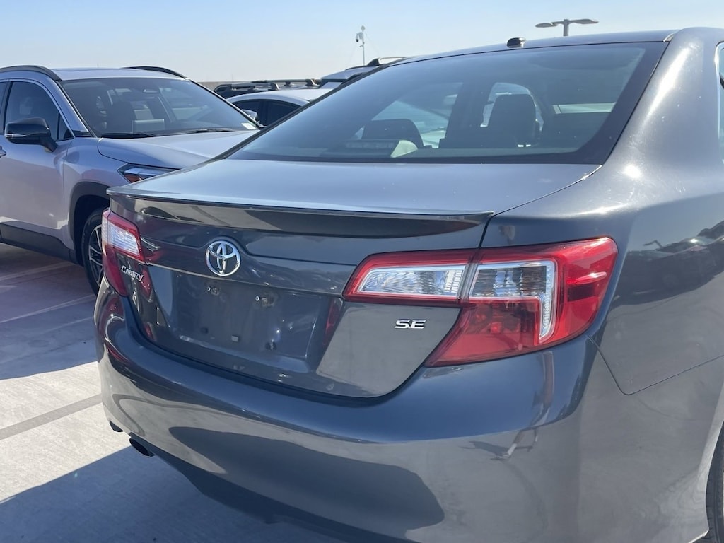 Used 2012 Toyota Camry SE Sedan