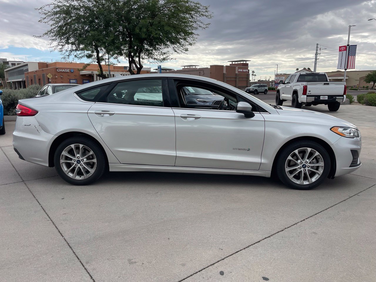 Used 2019 Ford Fusion Hybrid SE Sedan