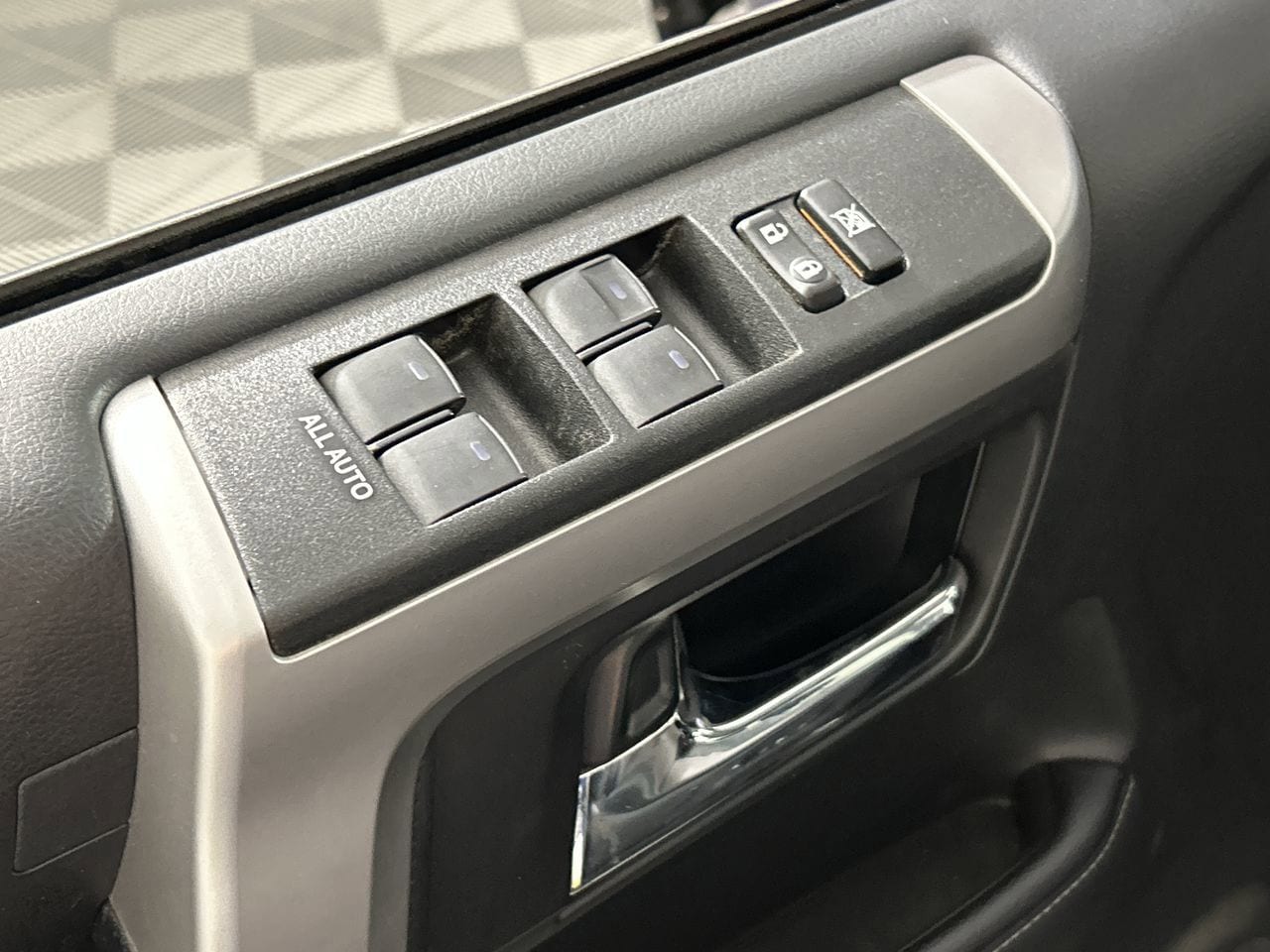 2023 Toyota 4Runner SR5 - Photo 19