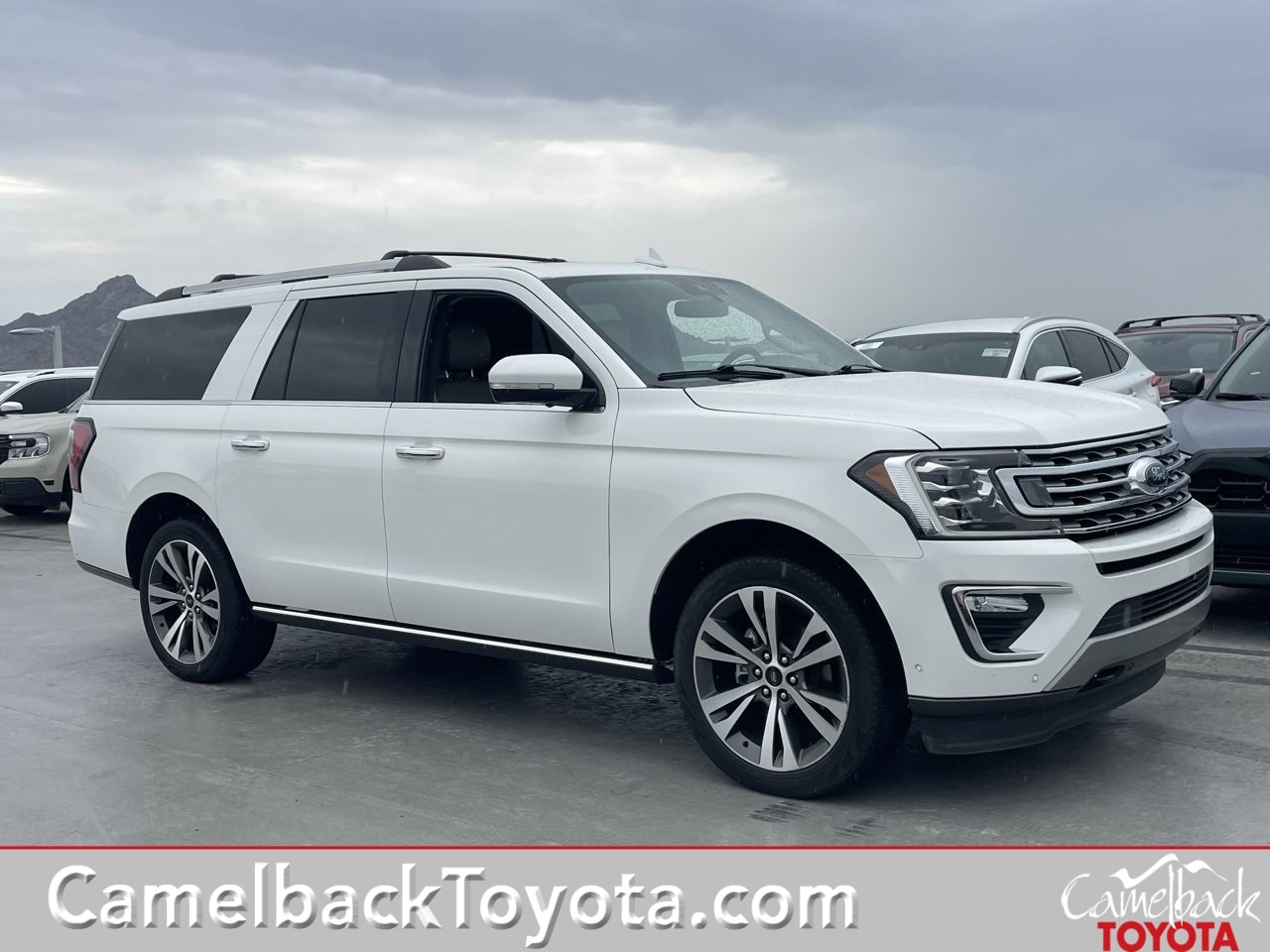 2021 Ford Expedition Limited's photo
