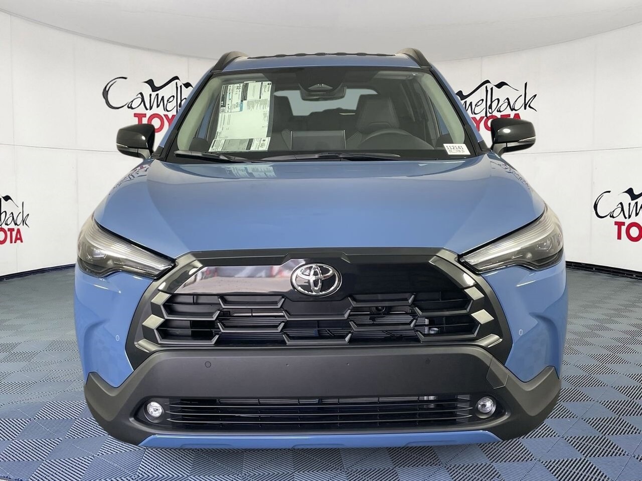 2026 Toyota Corolla Cross XLE photo 3