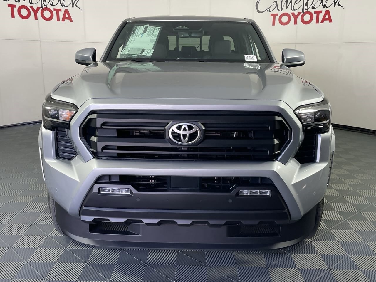 2025 Toyota Tacoma SR5 photo 3