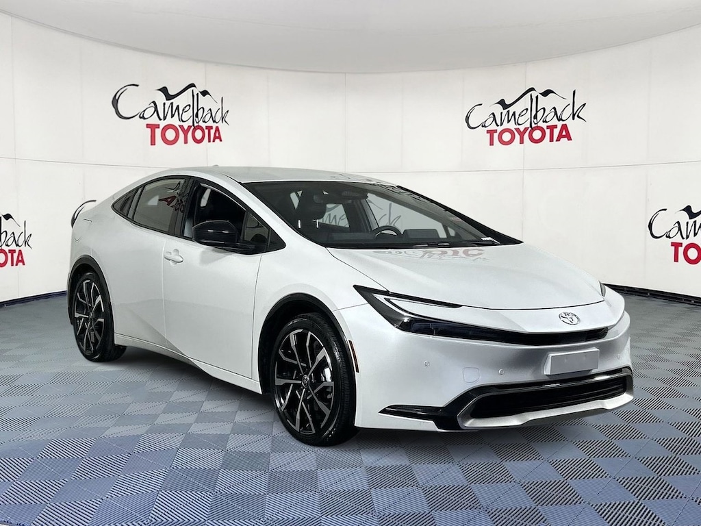 Used 2025 Toyota Prius Plug-In Hybrid XSE Hatchback