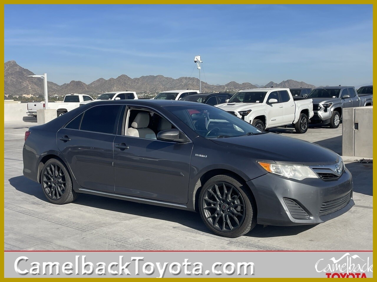 2013 Toyota Camry LE Hybrid