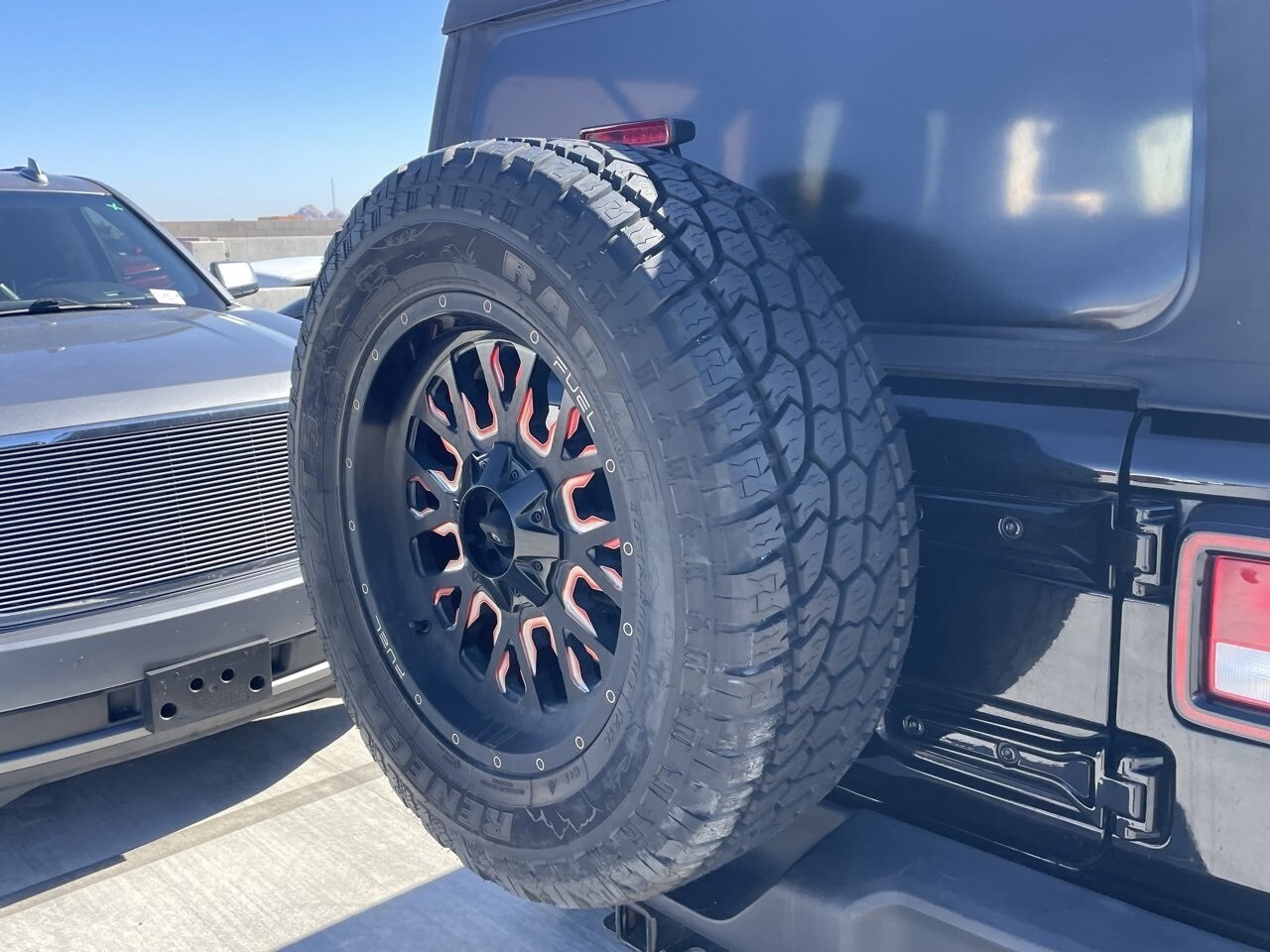 2018 Jeep Wrangler Unlimited Sport S photo 4