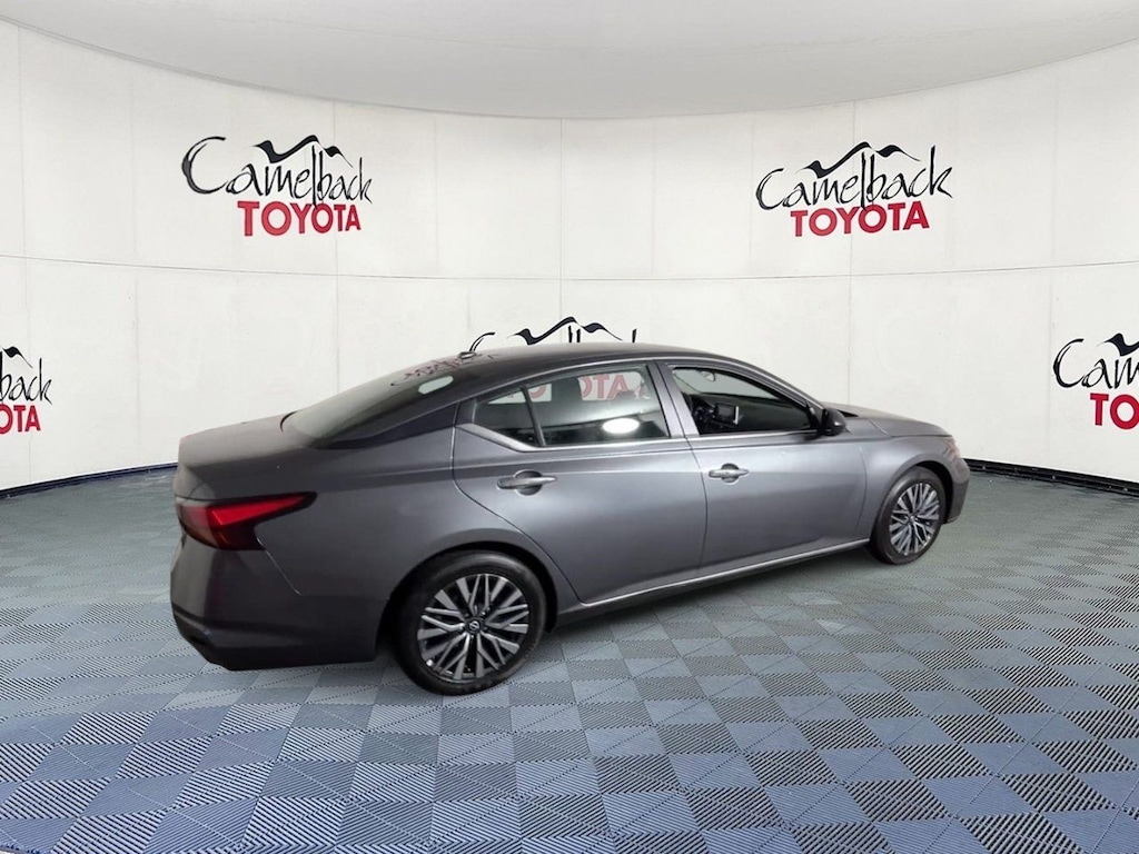 Used 2025 Nissan Altima 2.5 SV Sedan