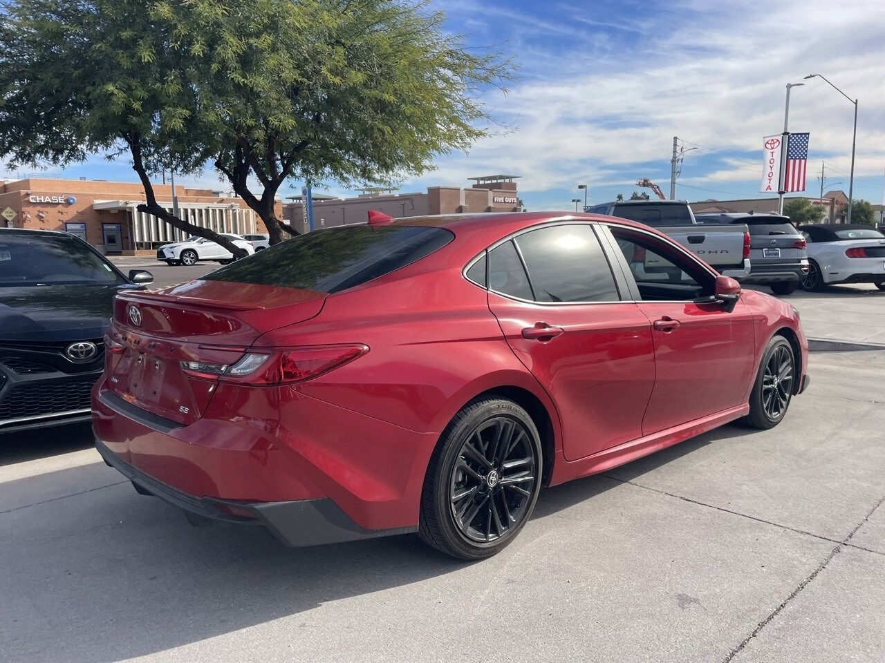 2025 Toyota Camry SE photo 2