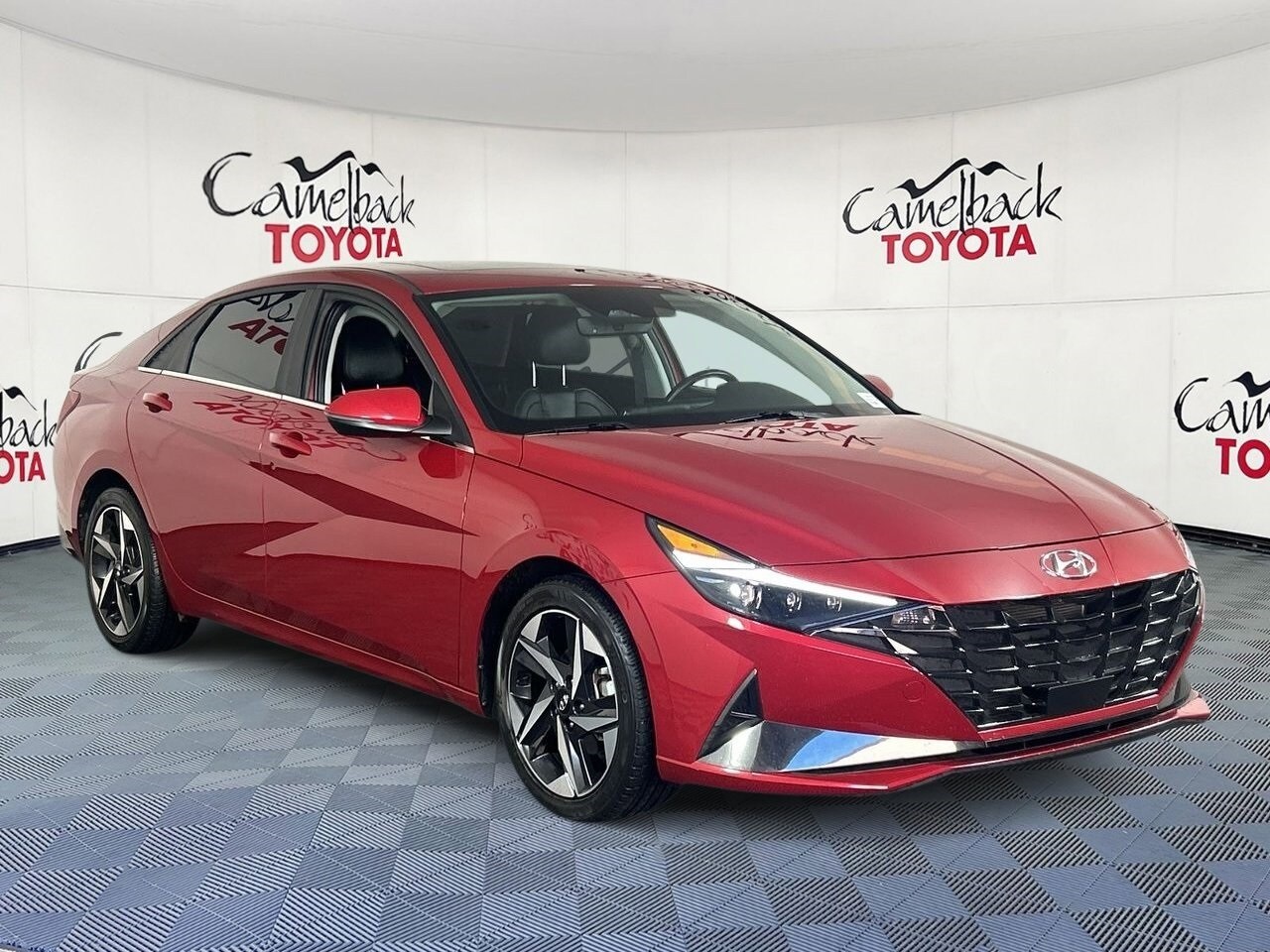 2023 Hyundai Elantra Limited photo 3