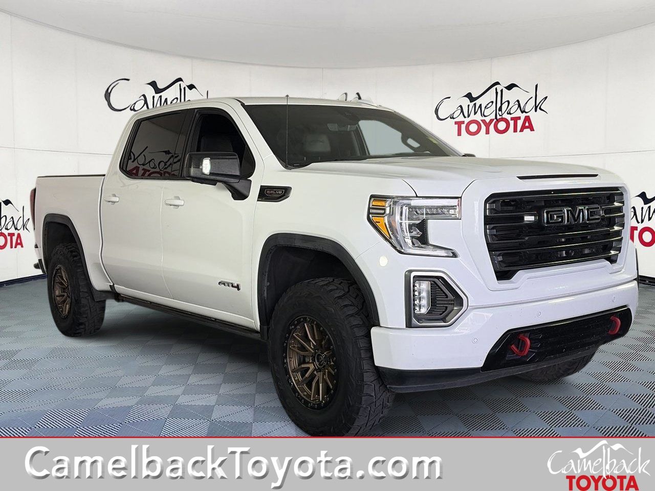 2019 GMC Sierra 4WD Crew Cab Short Box AT4's photo