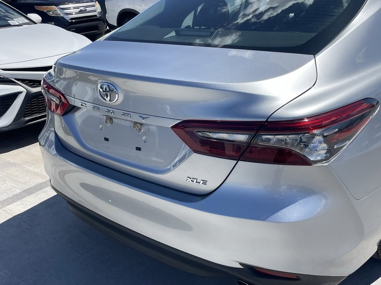 2023 Toyota Camry XLE photo 4