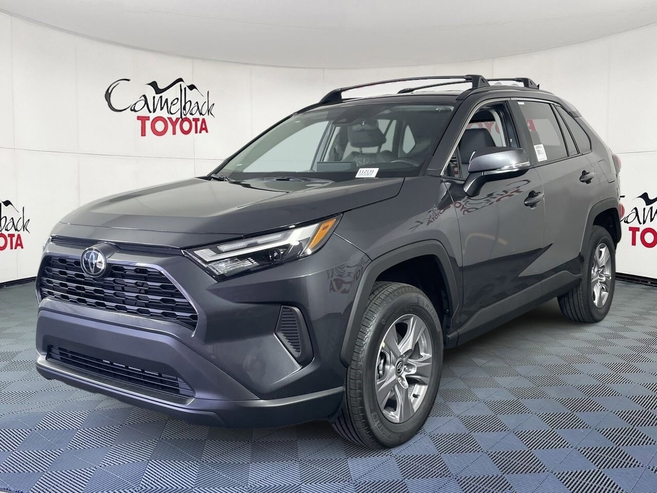 2025 Toyota RAV4 XLE photo 3