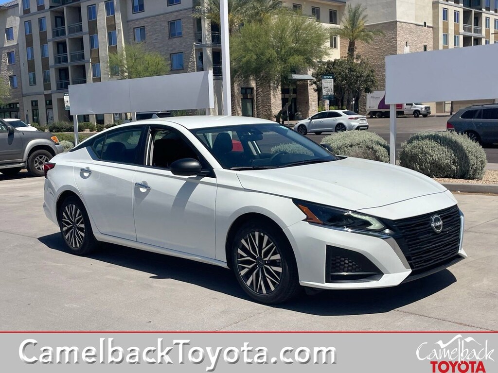 Used 2025 Nissan Altima 2.5 SV Sedan