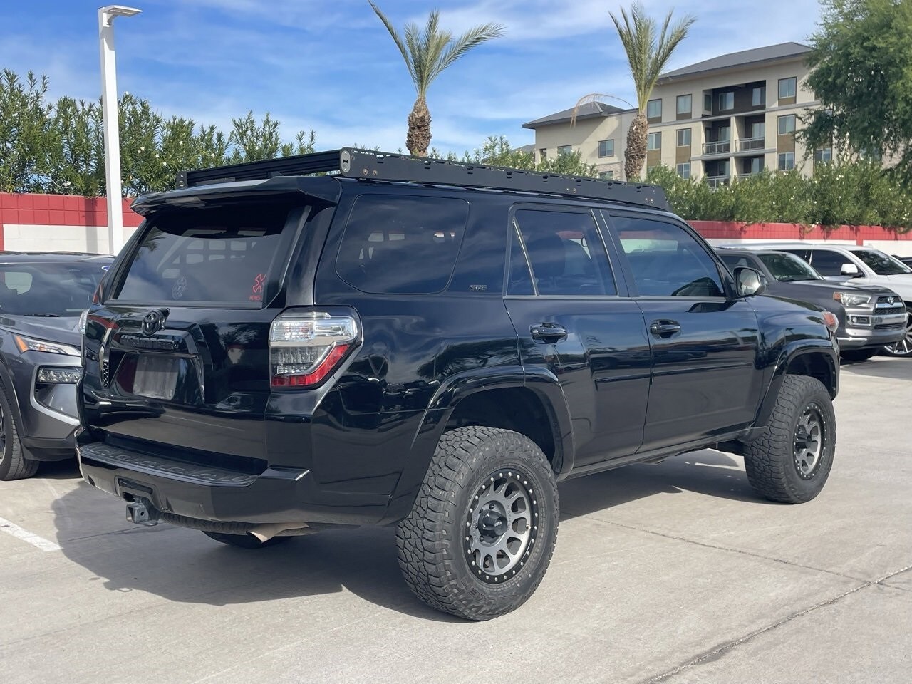 2019 Toyota 4Runner SR5 photo 2