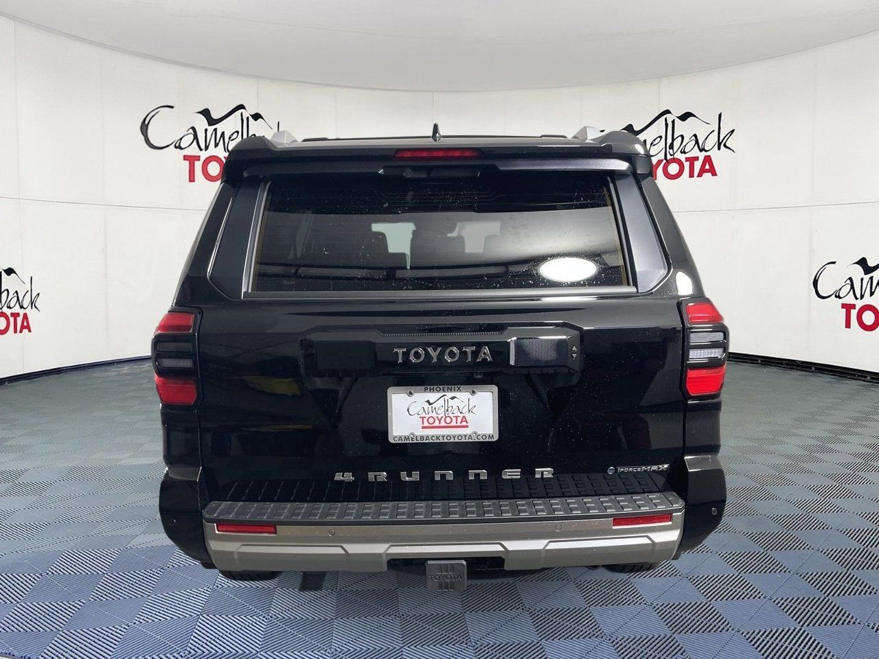 View vehicle photo 6