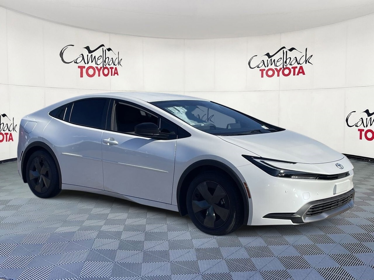 2026 Toyota Prius Plug-in Hybrid SE photo 3