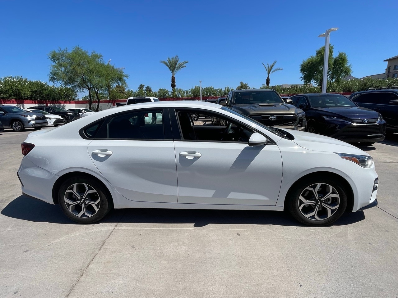 Used 2019 Kia FORTE LXS with VIN 3KPF24AD0KE094047 for sale in Phoenix, AZ