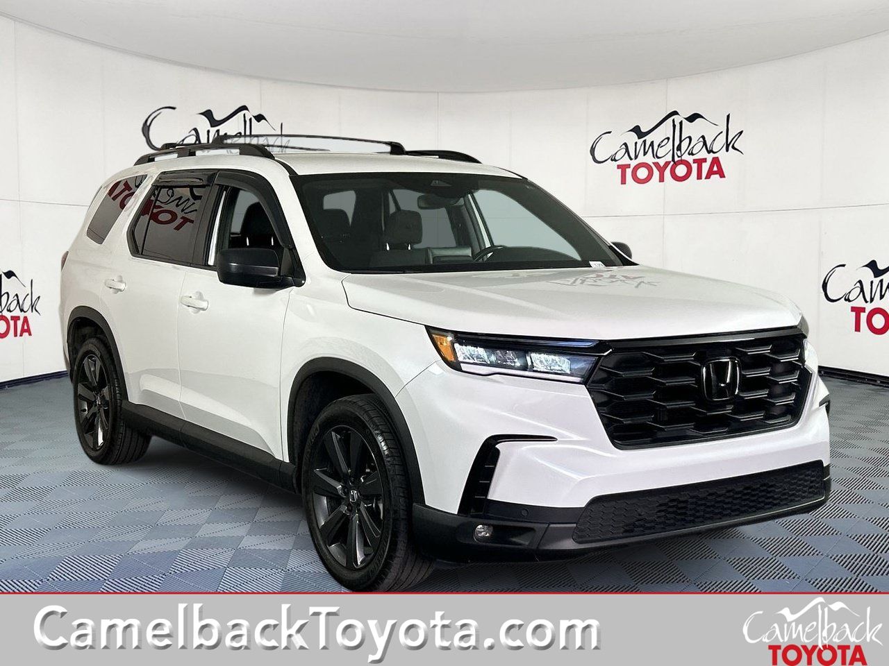 Platinum White Pearl 2025 Honda Pilot SUV / Crossover All-Wheel Drive Automatic