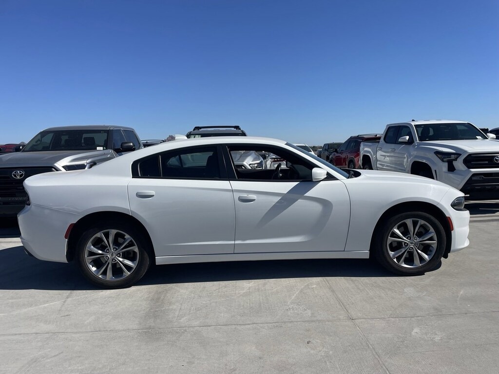 Used 2022 Dodge Charger SXT Sedan