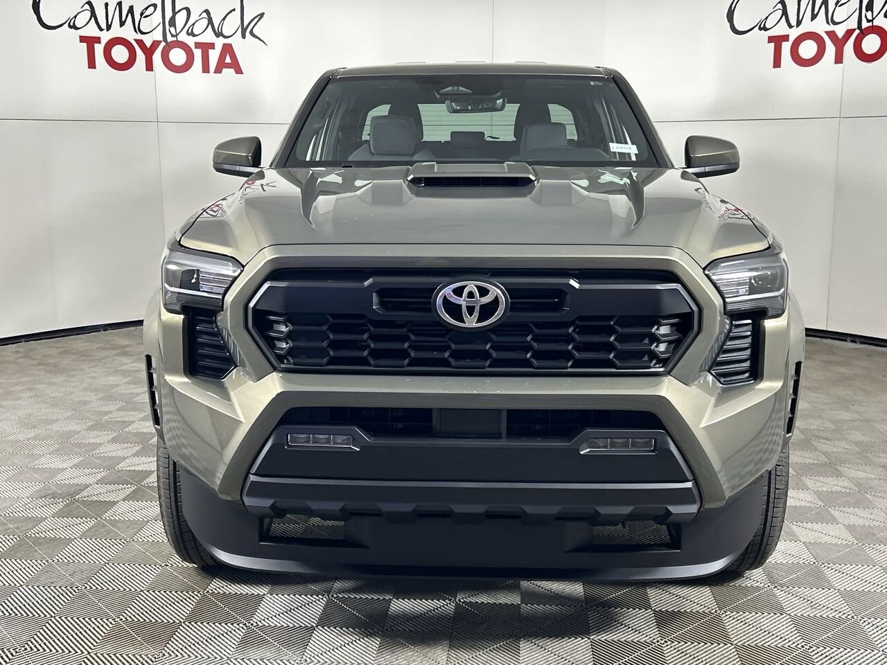 2025 Toyota Tacoma TRD Sport photo 3