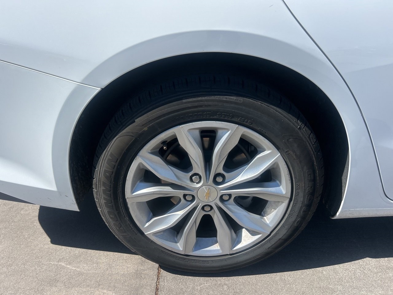 Used 2023 Chevrolet Malibu 1LT with VIN 1G1ZD5ST2PF215945 for sale in Phoenix, AZ