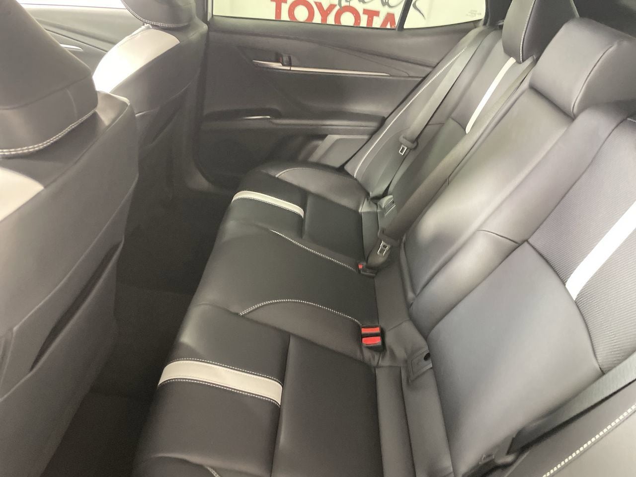 2026 Toyota Camry SE - Photo 23