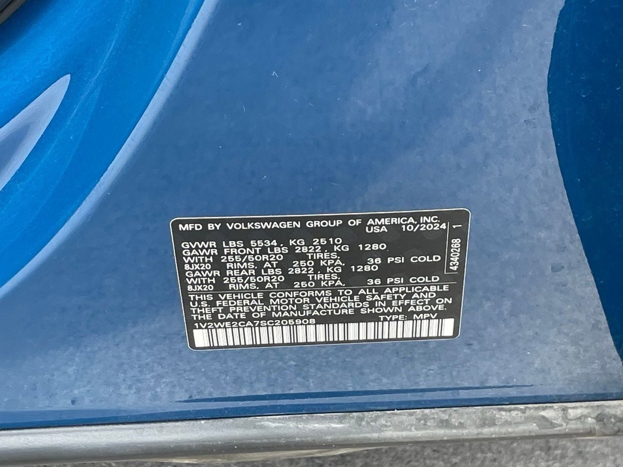 2025 Volkswagen Atlas Cross Sport SE w/Tech - Photo 11