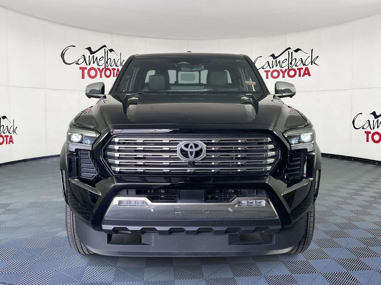 2024 Toyota Tacoma Limited photo 3