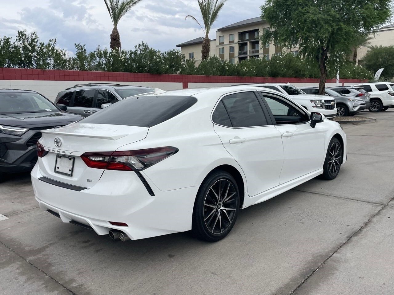 2024 Toyota Camry SE photo 2