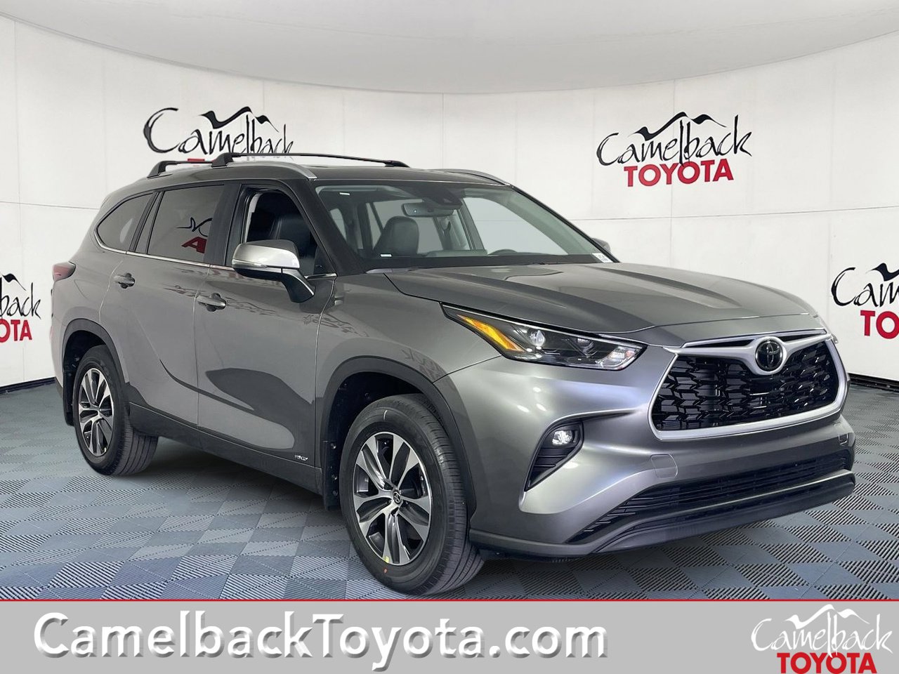 2026 Toyota Highlander Hybrid XLE SUV