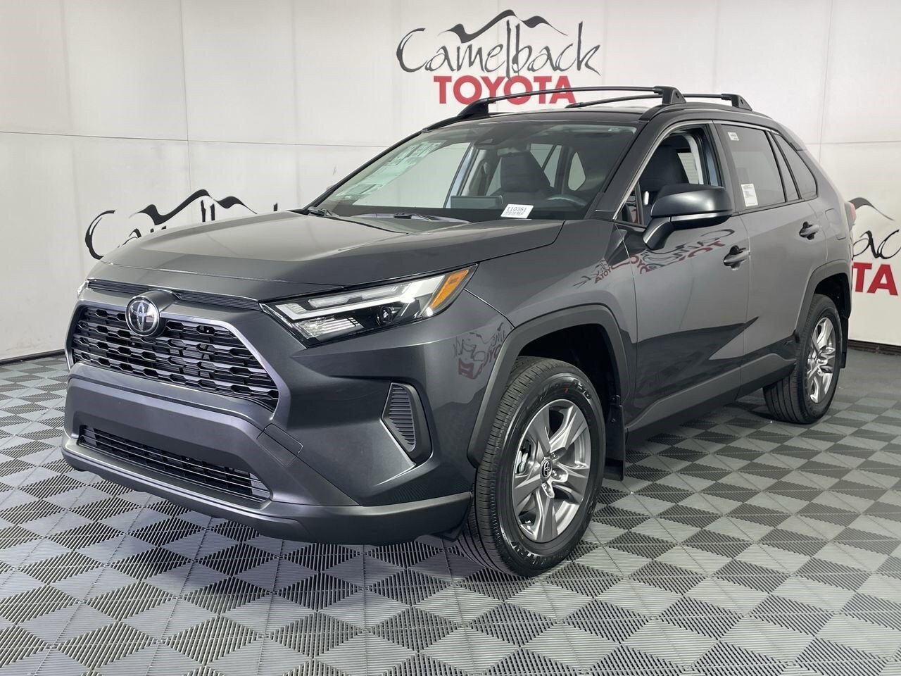 2025 Toyota RAV4 Hybrid LE photo 2