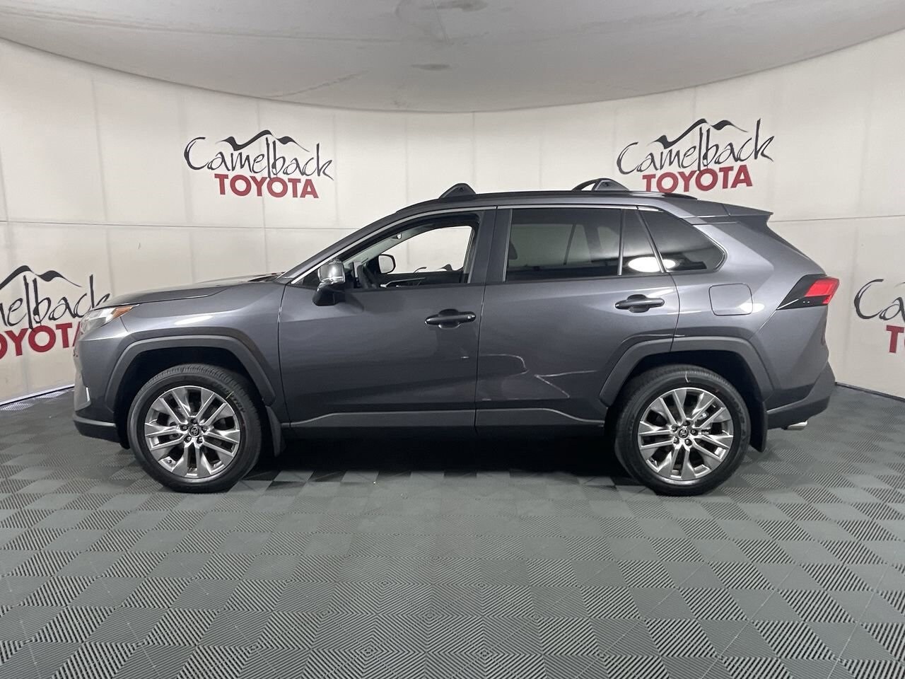 2025 Toyota RAV4 XLE Premium photo 2