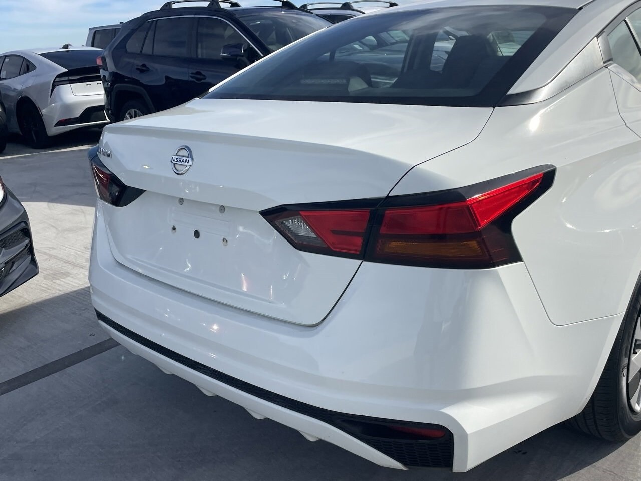 2021 Nissan Altima 2.5 S photo 3