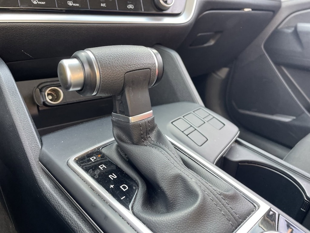 Used 2024 Kia Sportage LX SUV