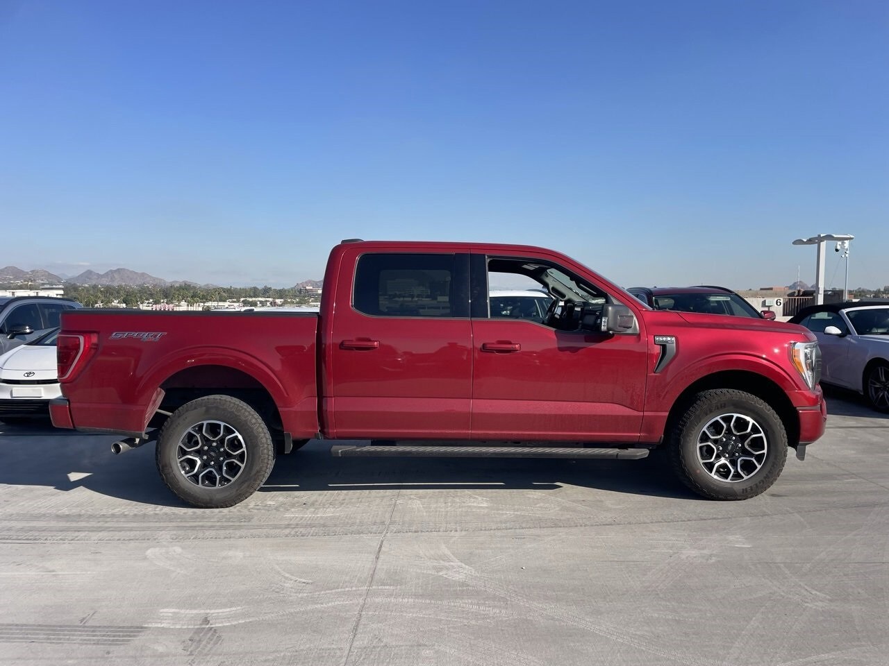 2022 Ford F-150 XLT photo 3