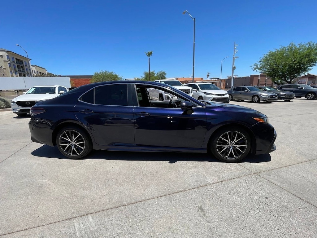 Used 2021 Toyota Camry SE Sedan