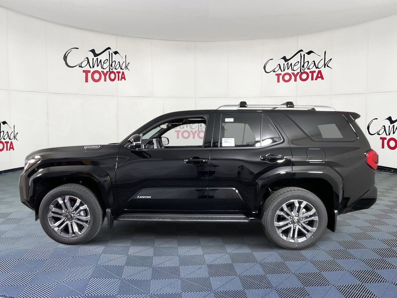 View vehicle photo 4
