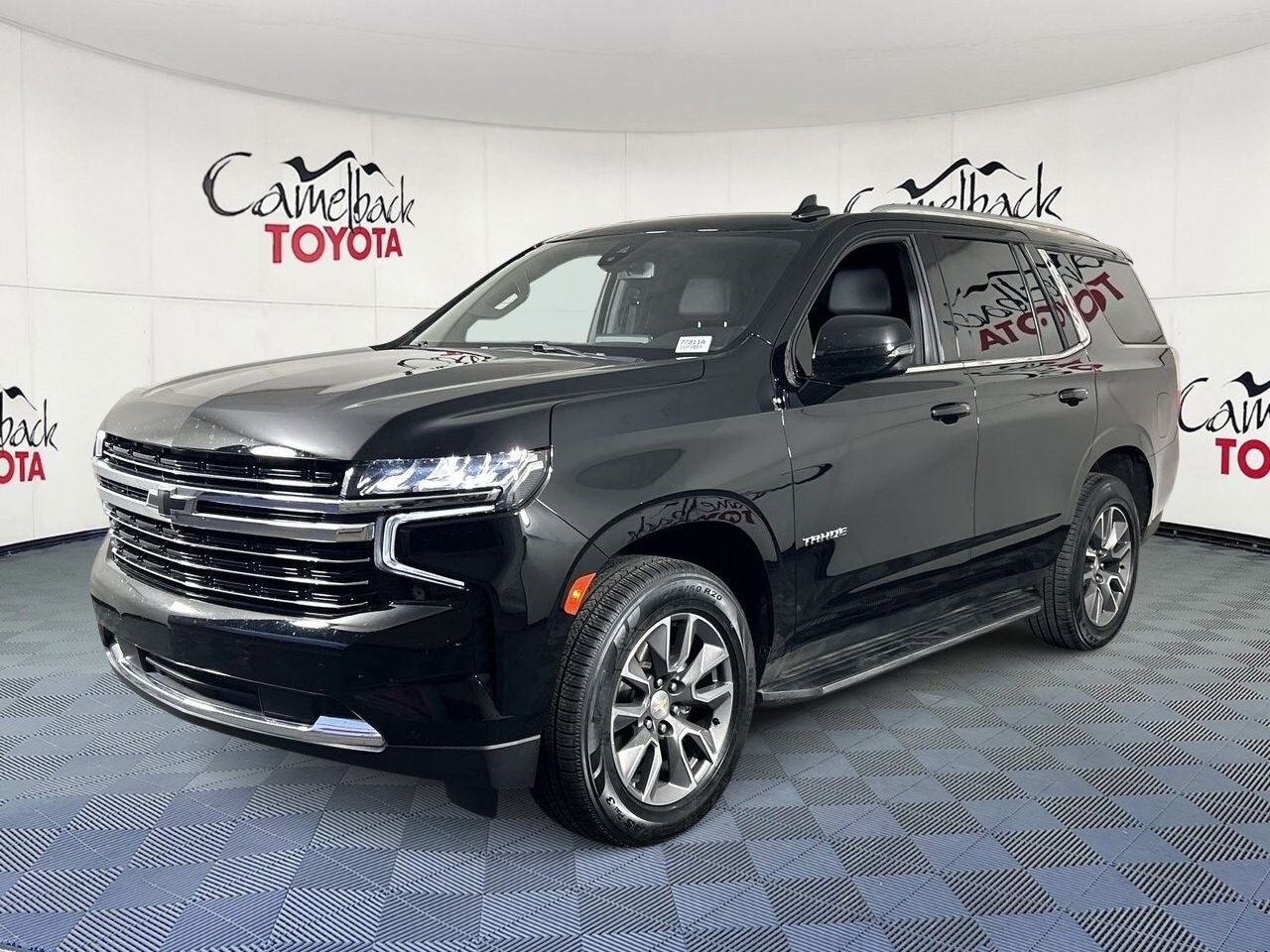 2022 Chevrolet Tahoe LT photo 2