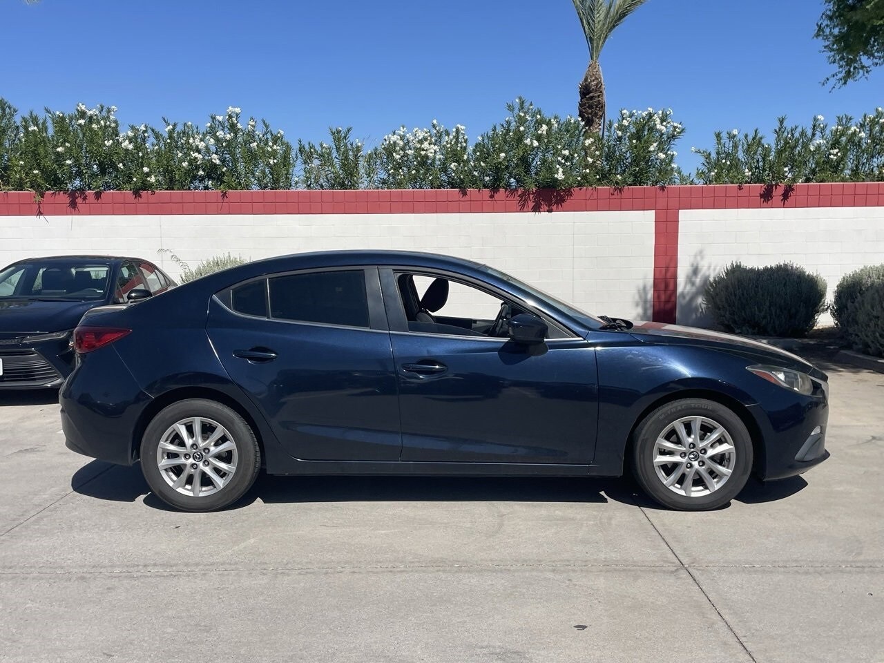 2016 Mazda Mazda3 i Sport photo 3