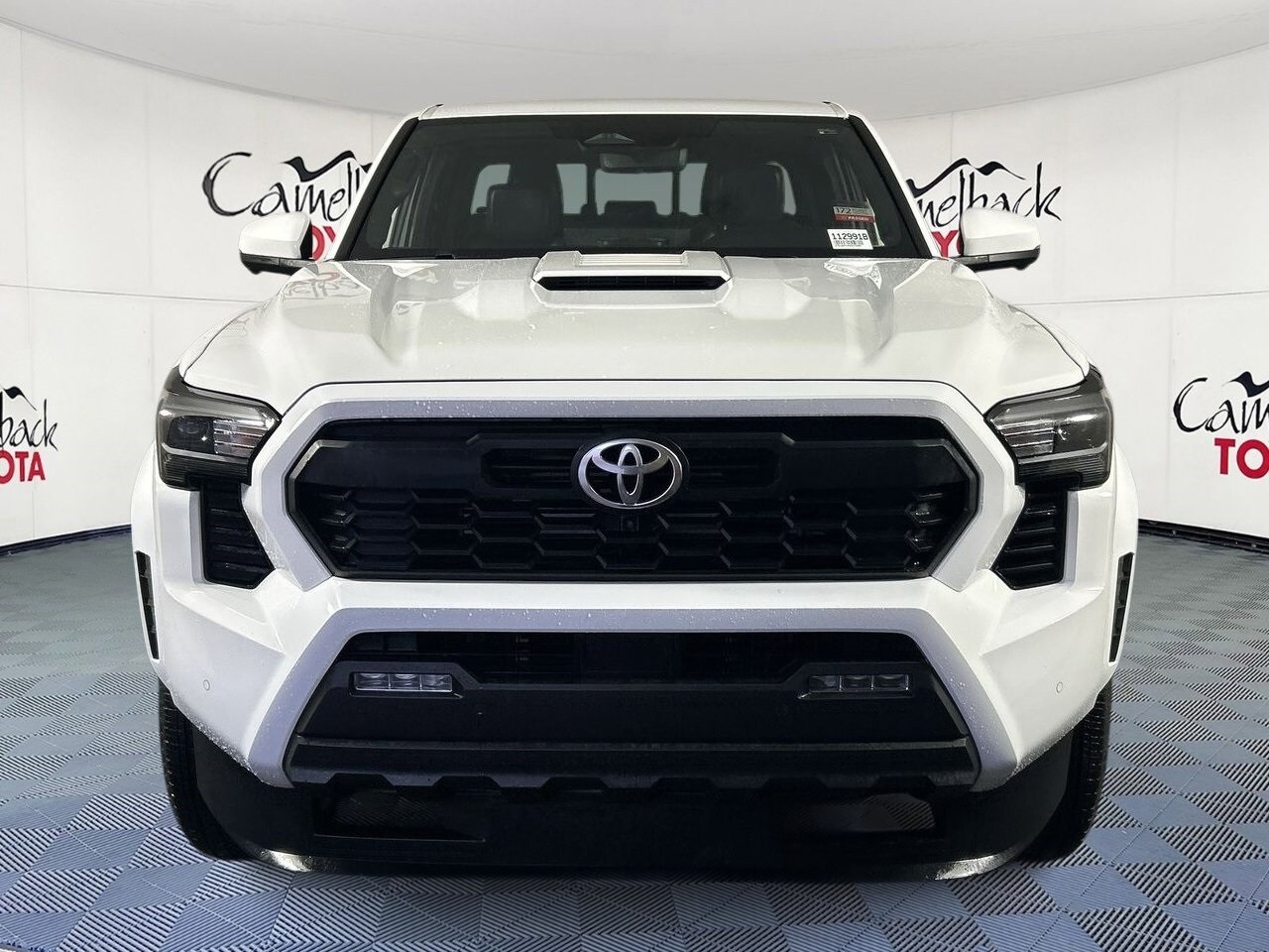 2024 Toyota Tacoma TRD Sport photo 2