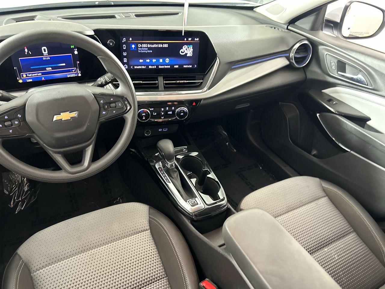 2025 Chevrolet Trax LT - Photo 23