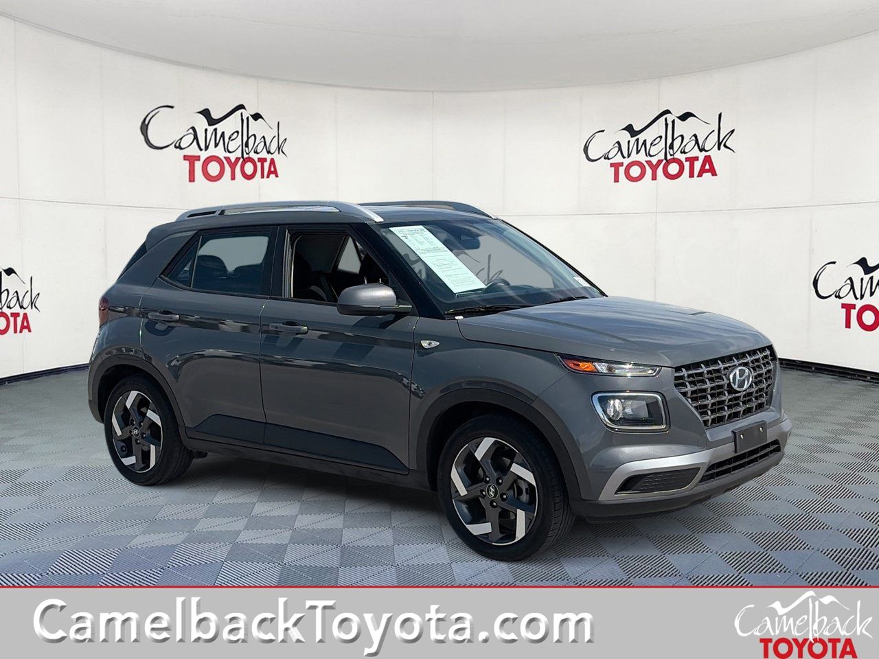 2025 Hyundai Venue SEL FWD    