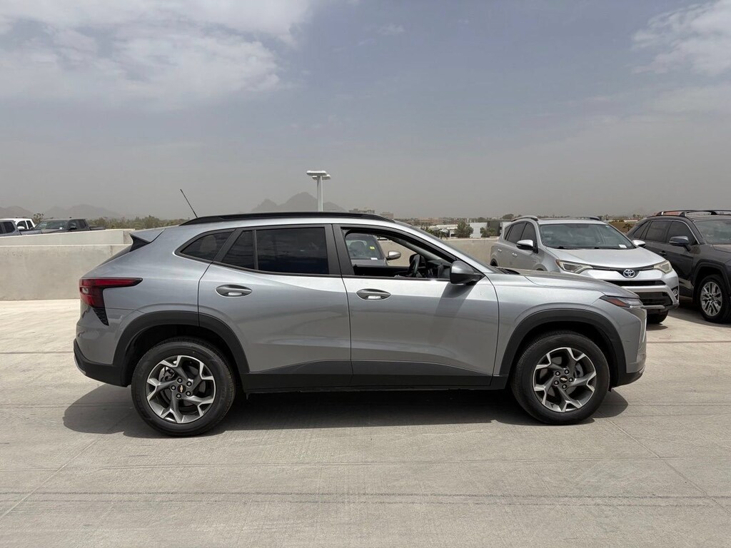 Used 2025 Chevrolet