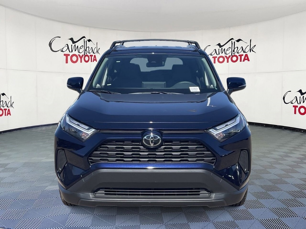 2025 Toyota RAV4 Hybrid XLE photo 3