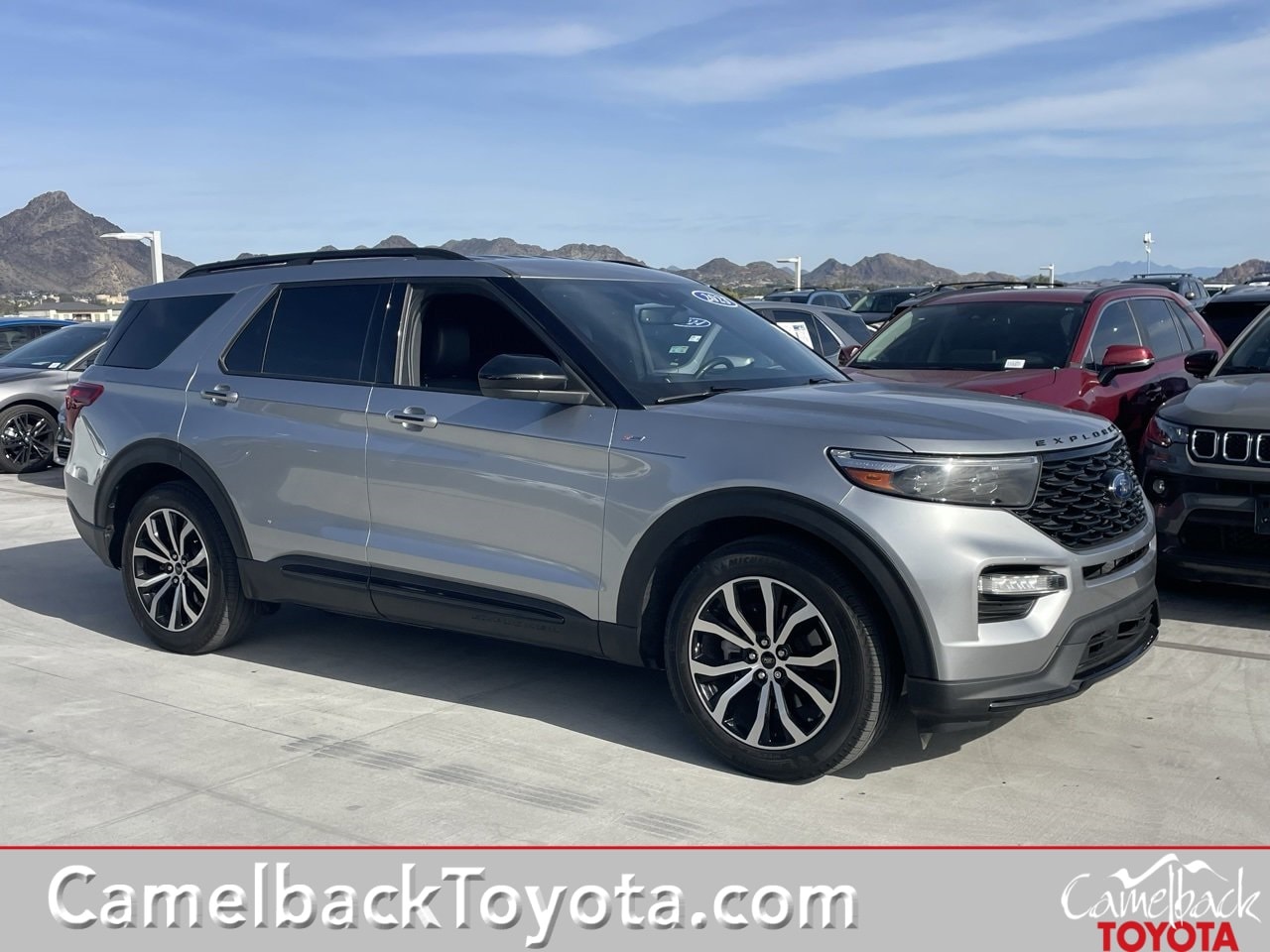 2023 Ford Explorer ST-LINE's photo