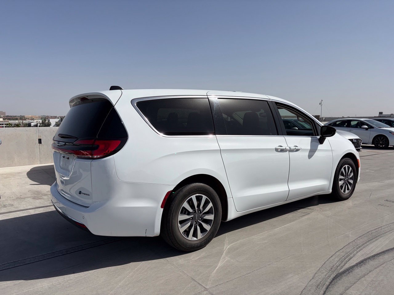 Used 2024 Chrysler Pacifica Hybrid Select Van Passenger Van