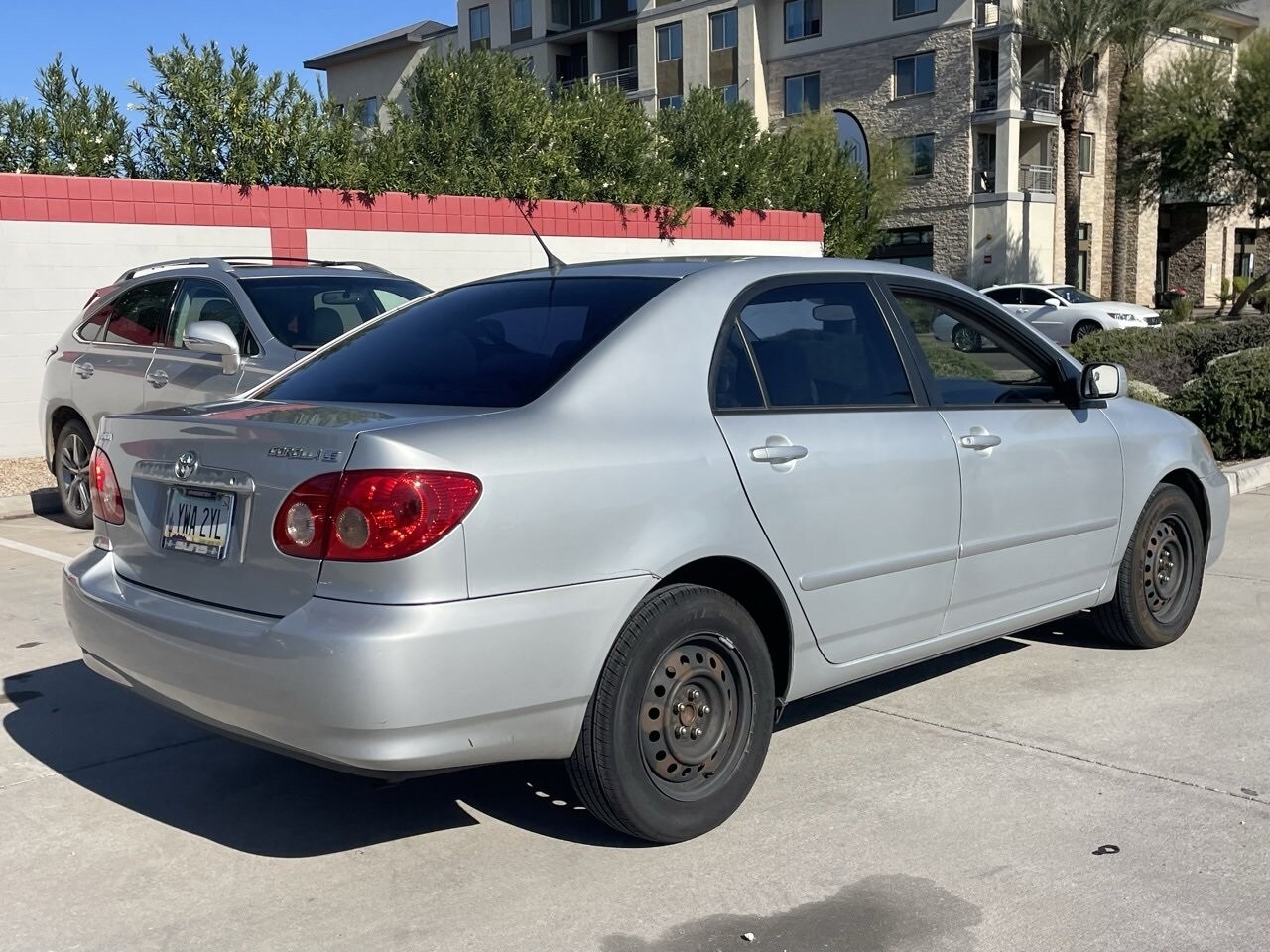 2006 Toyota Corolla LE photo 2